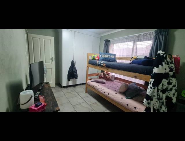 3 BEDROOM PROPERTY TO RENT IN STRUBENVALE